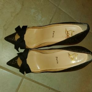 BEAUTIFUL  Christian Louboutin heels.